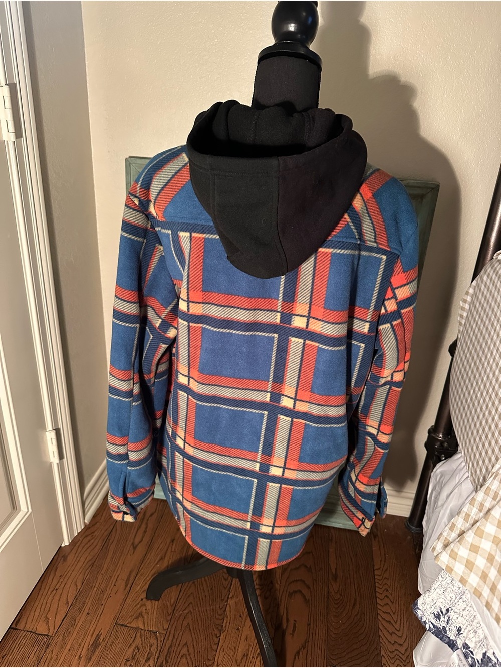Quiksilver Blue Plaid Hooded Shirt Jacket with Orange Accents - Picture 4 of 6